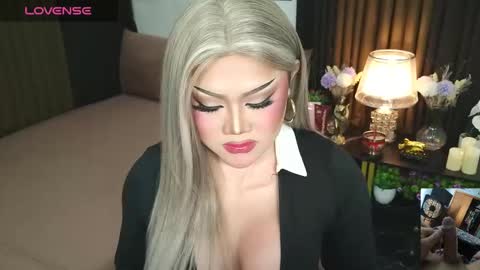 Jasmine Brandy online show from 09/29/25, 04:34