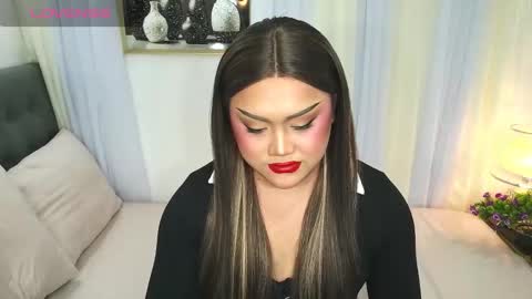 Jasmine Brandy online show from 12/17/25, 11:00