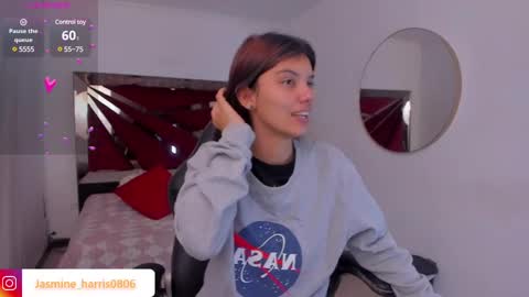 Snapshot of jasmineharris chatting on 02/19/25, 11:28 jasmineharris online show from 02/19/25, 11:28