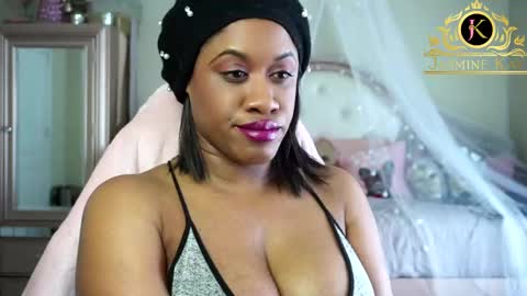 Snapshot of jasminekay chatting on 02/25/25, 04:42 JasmineKay online show from 02/25/25, 04:42