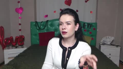 JasmineKouch online show from 11/26/25, 06:25