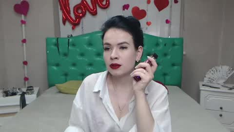 JasmineKouch online show from 04/17/26, 06:16