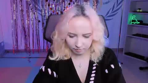 Jasmine online show from 02/28/25, 11:25