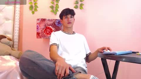 Snapshot of jason_graeats1 chatting on 10/21/25, 05:02 JASON online show from 10/21/25, 05:02