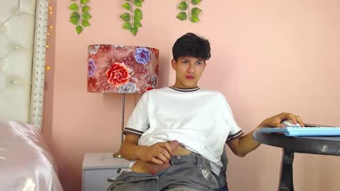 Snapshot of jason_graeats1 chatting on 10/22/25, 06:24 JASON online show from 10/22/25, 06:24