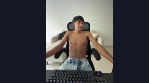 Snapshot of jason_haasland chatting on 11/27/25, 07:05 jason_haasland online show from 11/27/25, 07:05