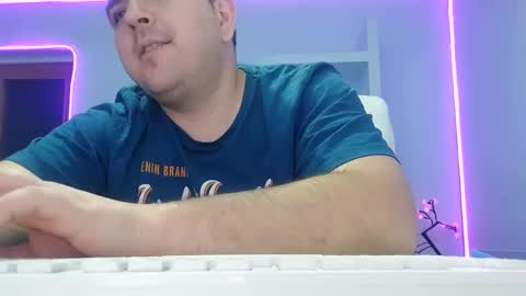 Snapshot of jasonjacks8 chatting on 09/29/25, 05:45 JasonJacks online show from 09/29/25, 05:45