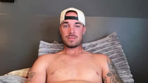 jasonm1997 online show from 10/31/25, 08:10