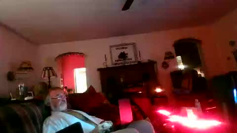 Snapshot of jasonreloaded694u chatting on 10/18/25, 11:05 Jason online show from 10/18/25, 11:05