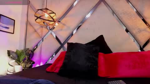 JASPER JONES online show from 02/11/26, 02:33