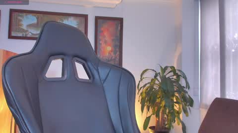 Snapshot of jasperbrooksx chatting on 06/05/26, 12:44 JBrooksXx online show from 06/05/26, 12:44