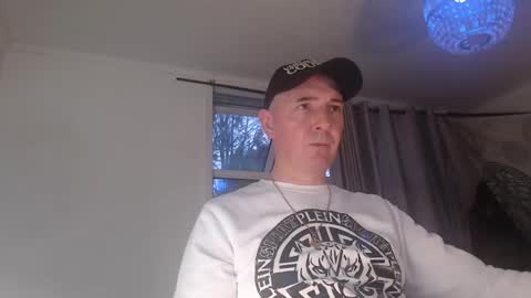 Snapshot of jaspercarot chatting on 11/19/25, 04:18 jaspercarot online show from 11/19/25, 04:18