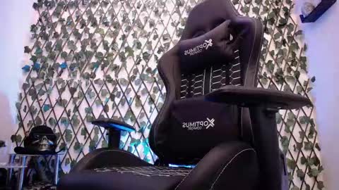 JKing  online show from 09/17/25, 10:06