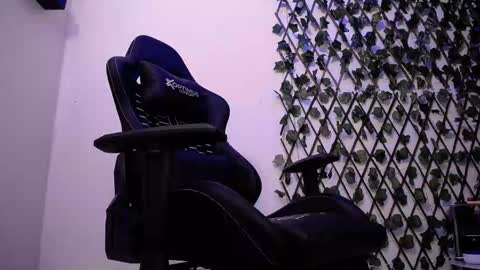 JKing  online show from 03/05/26, 05:09