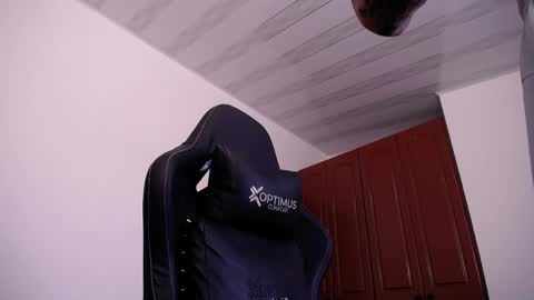 Snapshot of jasson_king01 chatting on 05/01/26, 04:22 JKing online show from 05/01/26, 04:22