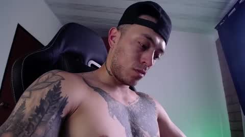 Snapshot of jasson_king01 chatting on 05/07/26, 06:13 JKing online show from 05/07/26, 06:13