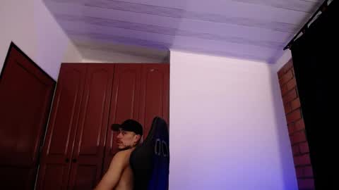 Snapshot of jasson_king01 chatting on 06/06/26, 02:16 JKing online show from 06/06/26, 02:16
