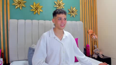 Snapshot of jasson_smit chatting on 12/31/24, 12:46 J A S S O N online show from 12/31/24, 12:46
