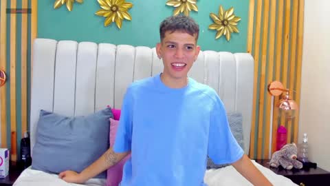 Snapshot of jasson_smit chatting on 01/04/25, 12:38 J A S S O N online show from 01/04/25, 12:38