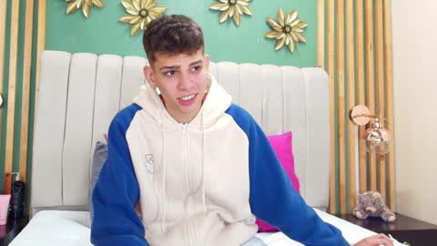 Snapshot of jasson_smit chatting on 01/14/25, 12:45 J A S S O N online show from 01/14/25, 12:45