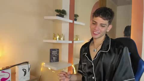 Snapshot of jasson_smit chatting on 10/01/25, 02:23 J A S S O N online show from 10/01/25, 02:23