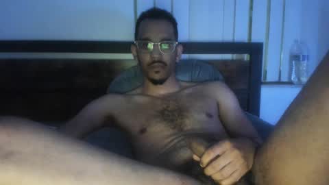 Snapshot of jav1eranisao chatting on 01/29/25, 04:47 Jorge online show from 01/29/25, 04:47