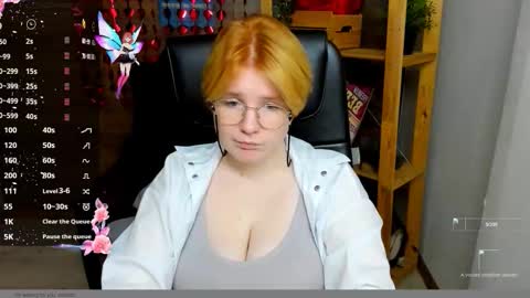 Snapshot of java_fire chatting on 10/22/25, 09:14 Katerina online show from 10/22/25, 09:14