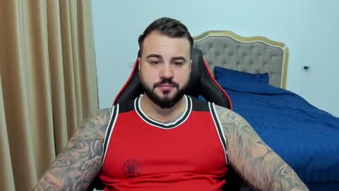 Snapshot of javicute4u chatting on 12/12/24, 11:36 Javi online show from 12/12/24, 11:36