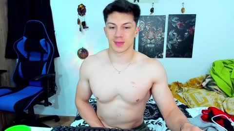 Javier online show from 01/28/25, 11:28