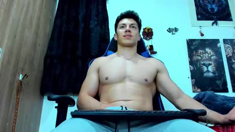 Javier online show from 02/23/25, 04:17