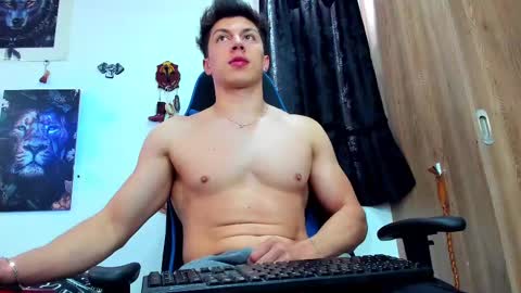 Javier online show from 02/27/25, 07:37