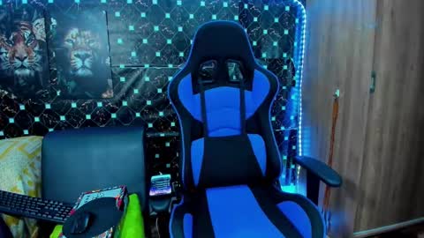 Javier online show from 09/29/25, 02:06