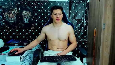 Snapshot of javiersexymann chatting on 05/03/26, 11:22 Javier online show from 05/03/26, 11:22