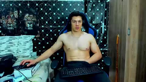 Snapshot of javiersexymann chatting on 05/05/26, 04:31 Javier online show from 05/05/26, 04:31