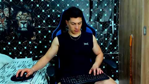 Snapshot of javiersexymann chatting on 05/06/26, 06:08 Javier online show from 05/06/26, 06:08