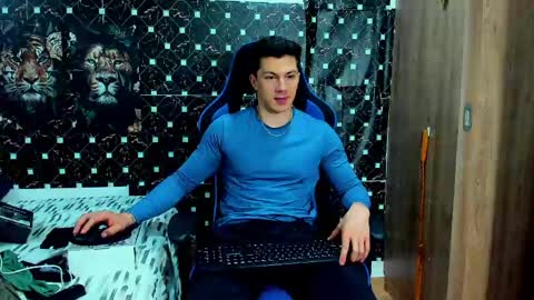 Snapshot of javiersexymann chatting on 05/10/26, 12:38 Javier online show from 05/10/26, 12:38