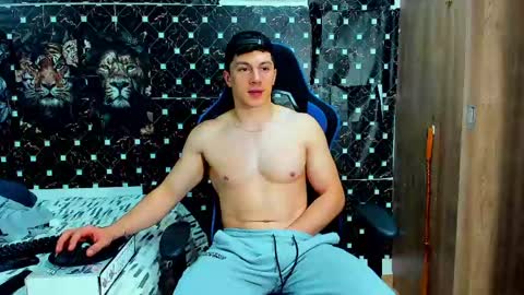 Snapshot of javiersexymann chatting on 05/13/26, 06:00 Javier online show from 05/13/26, 06:00