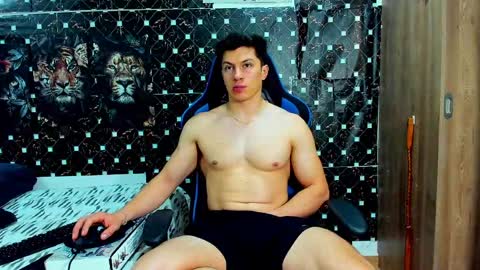 Snapshot of javiersexymann chatting on 05/15/26, 10:28 Javier online show from 05/15/26, 10:28