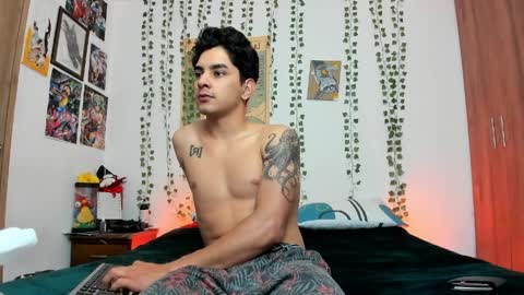 Snapshot of jaxjinx_ chatting on 04/02/26, 02:42 Jax and Jinx online show from 04/02/26, 02:42