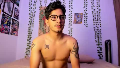 Snapshot of jaxjinx_ chatting on 04/15/26, 02:40 Jax and Jinx online show from 04/15/26, 02:40