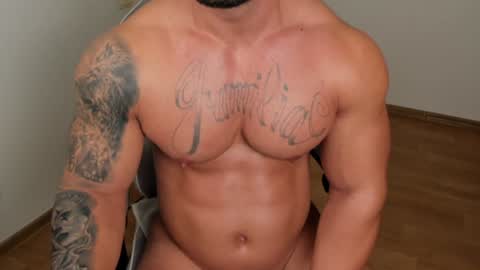 Snapshot of jaxonhunk chatting on 12/09/24, 07:39 JaxonHunk online show from 12/09/24, 07:39