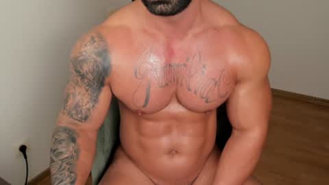Snapshot of jaxonhunk chatting on 12/19/24, 08:02 JaxonHunk online show from 12/19/24, 08:02