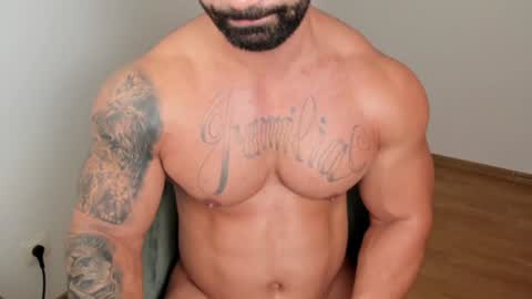 Snapshot of jaxonhunk chatting on 12/23/24, 08:03 JaxonHunk online show from 12/23/24, 08:03