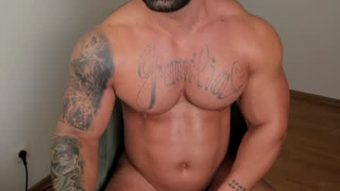 Snapshot of jaxonhunk chatting on 01/16/25, 04:28 JaxonHunk online show from 01/16/25, 04:28