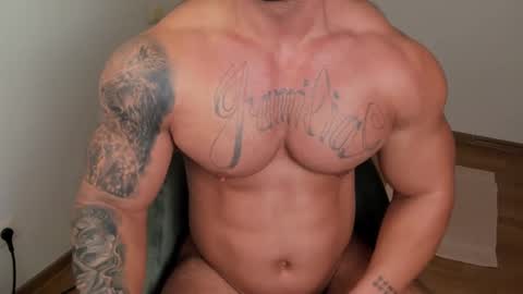 Snapshot of jaxonhunk chatting on 01/22/25, 02:04 JaxonHunk online show from 01/22/25, 02:04