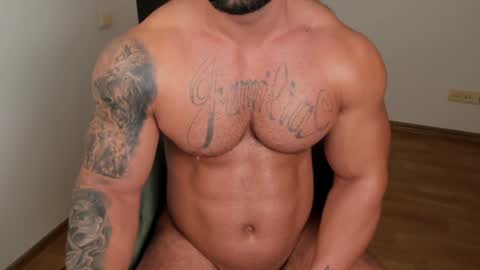 Snapshot of jaxonhunk chatting on 01/28/25, 04:08 JaxonHunk online show from 01/28/25, 04:08