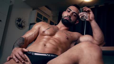 Snapshot of jaxonhunk chatting on 03/03/25, 08:11 JaxonHunk online show from 03/03/25, 08:11