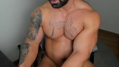 Snapshot of jaxonhunk chatting on 03/07/25, 04:46 JaxonHunk online show from 03/07/25, 04:46