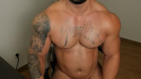 Snapshot of jaxonhunk chatting on 09/13/25, 03:06 JaxonHunk online show from 09/13/25, 03:06