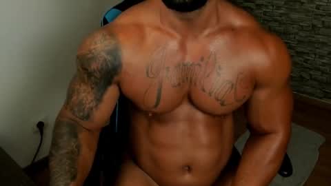 Snapshot of jaxonhunk chatting on 07/13/26, 12:35 JaxonHunk online show from 07/13/26, 12:35